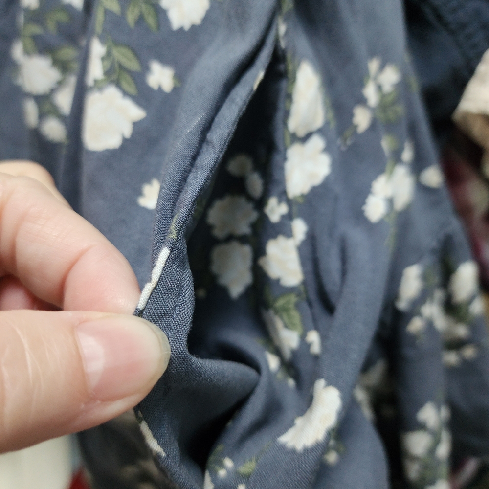 Hollister Babydoll Ditsy Floral Dress L - Picture 5 of 7